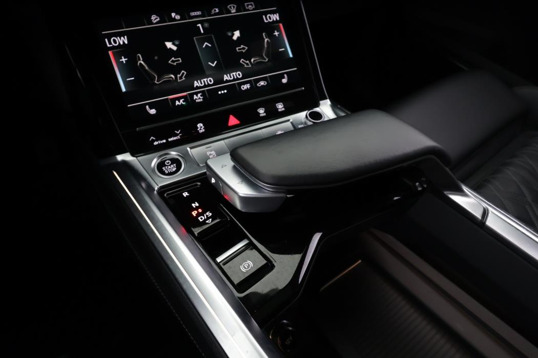 AUDI e-tron 2023