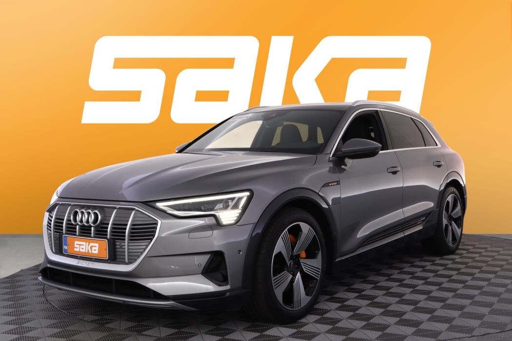 AUDI e-tron 2023