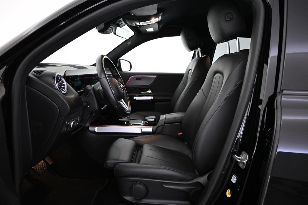 MERCEDES-BENZ EQB 2023