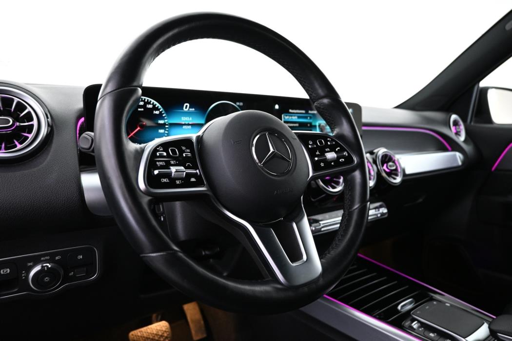 MERCEDES-BENZ EQB 2023