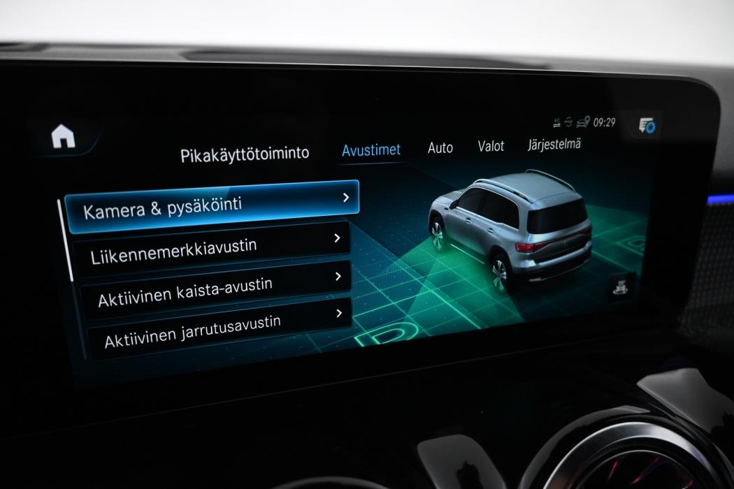 MERCEDES-BENZ EQB 2023