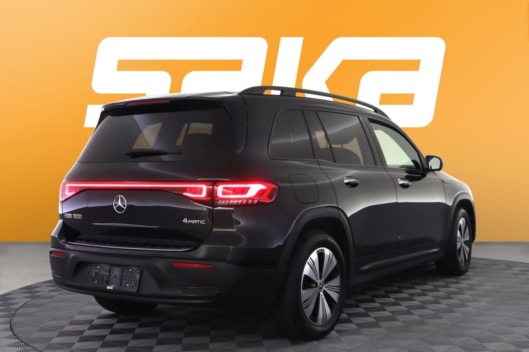 MERCEDES-BENZ EQB 2023