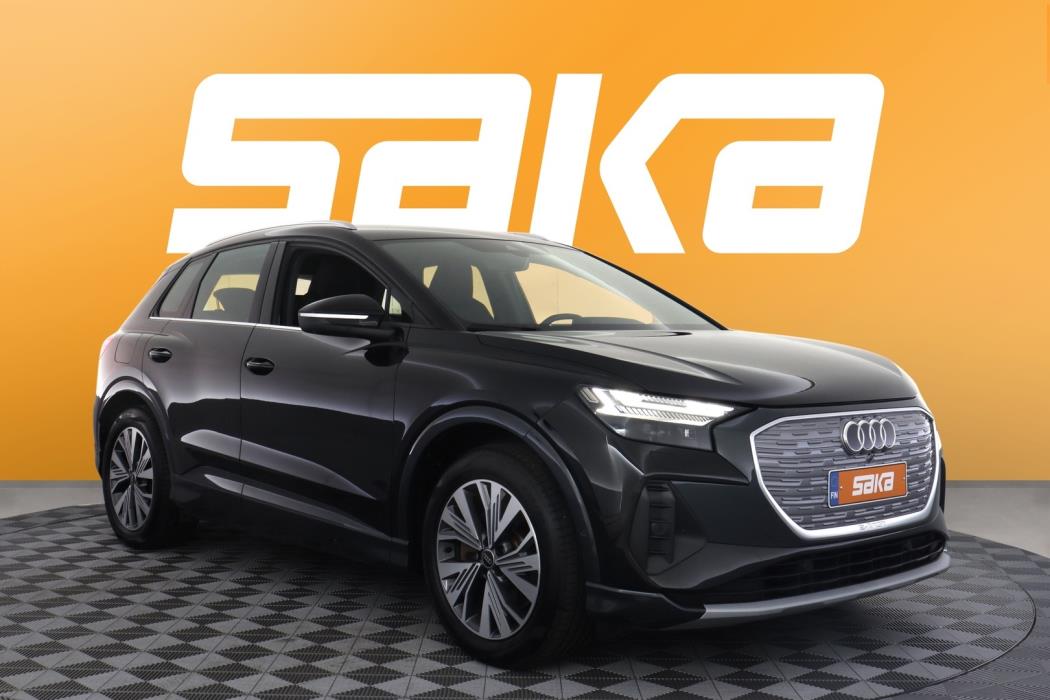AUDI Q4 e-tron 2024