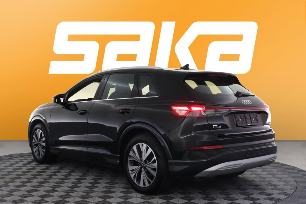AUDI Q4 e-tron 2024