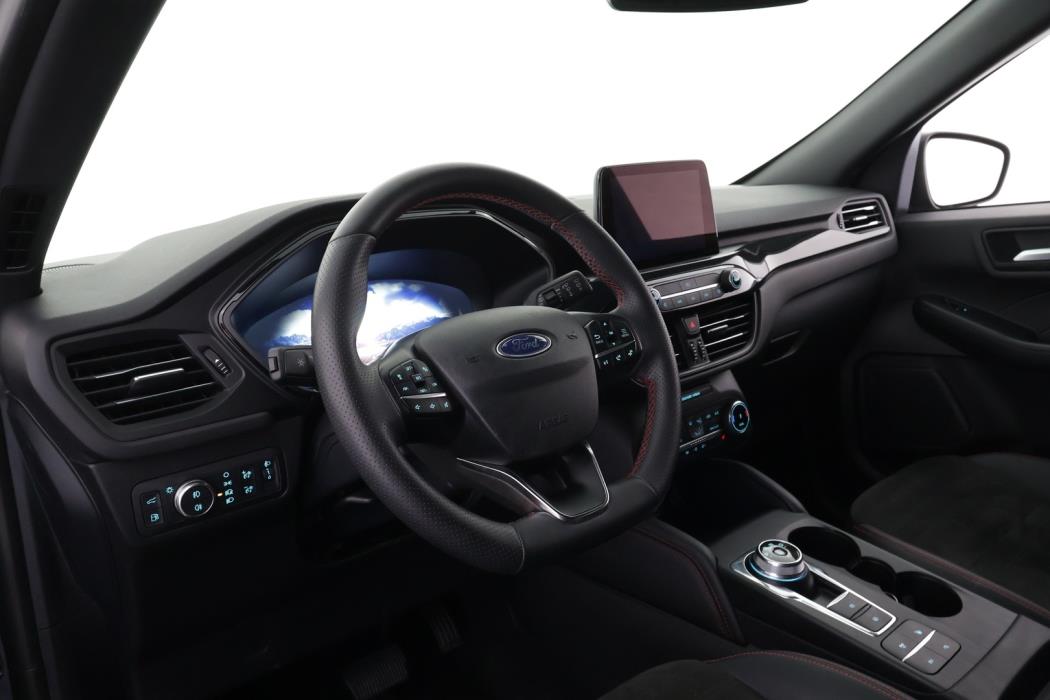 FORD Kuga 2023