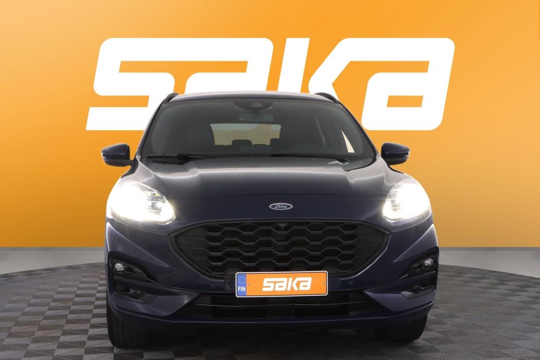 FORD Kuga 2023