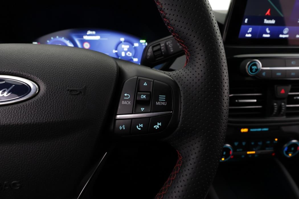 FORD Kuga 2023