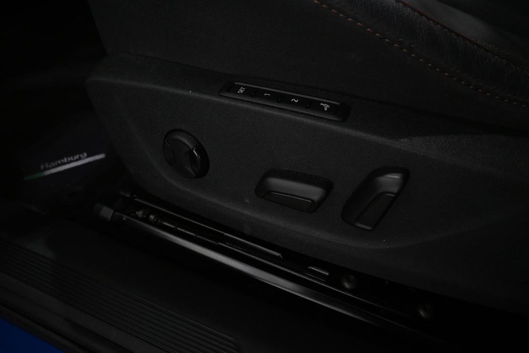 SKODA Enyaq 2023