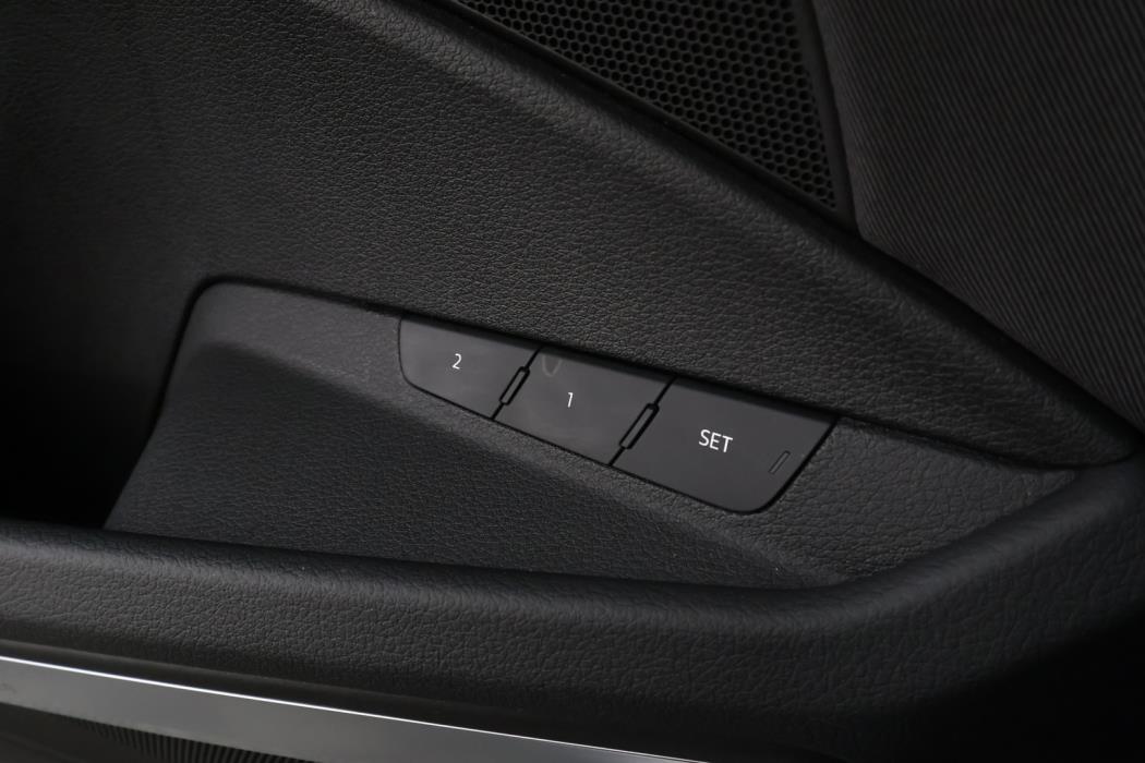 AUDI e-tron 2022