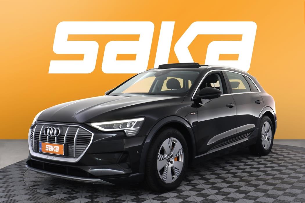 AUDI e-tron 2022