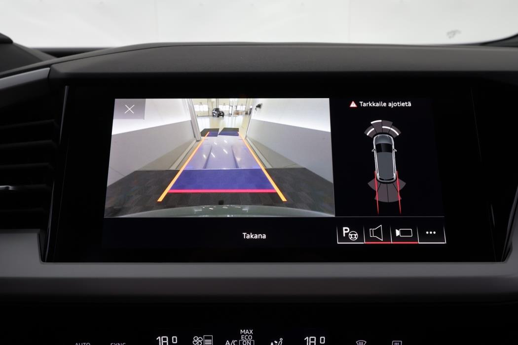 AUDI Q4 e-tron 2023