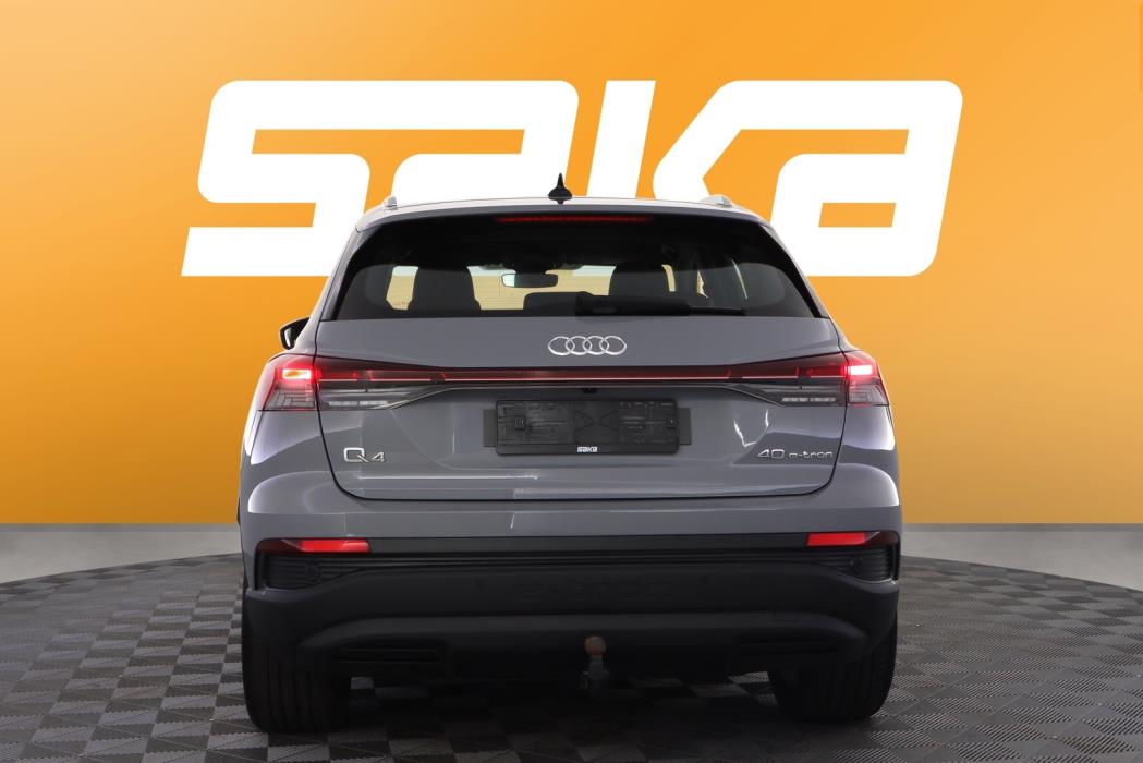 AUDI Q4 e-tron 2023