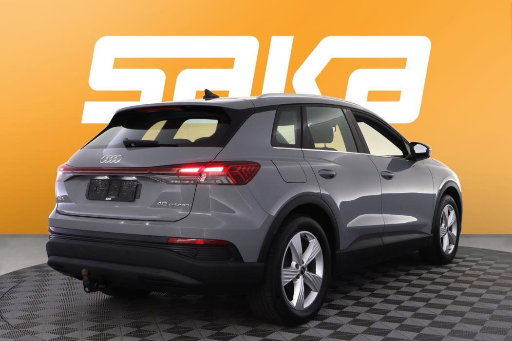 AUDI Q4 e-tron 2023