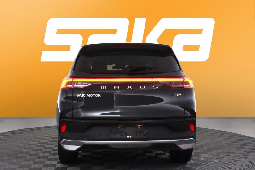 MAXUS Euniq 6 2022