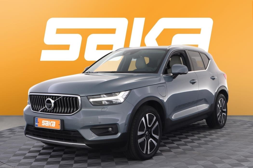 VOLVO XC40 2021