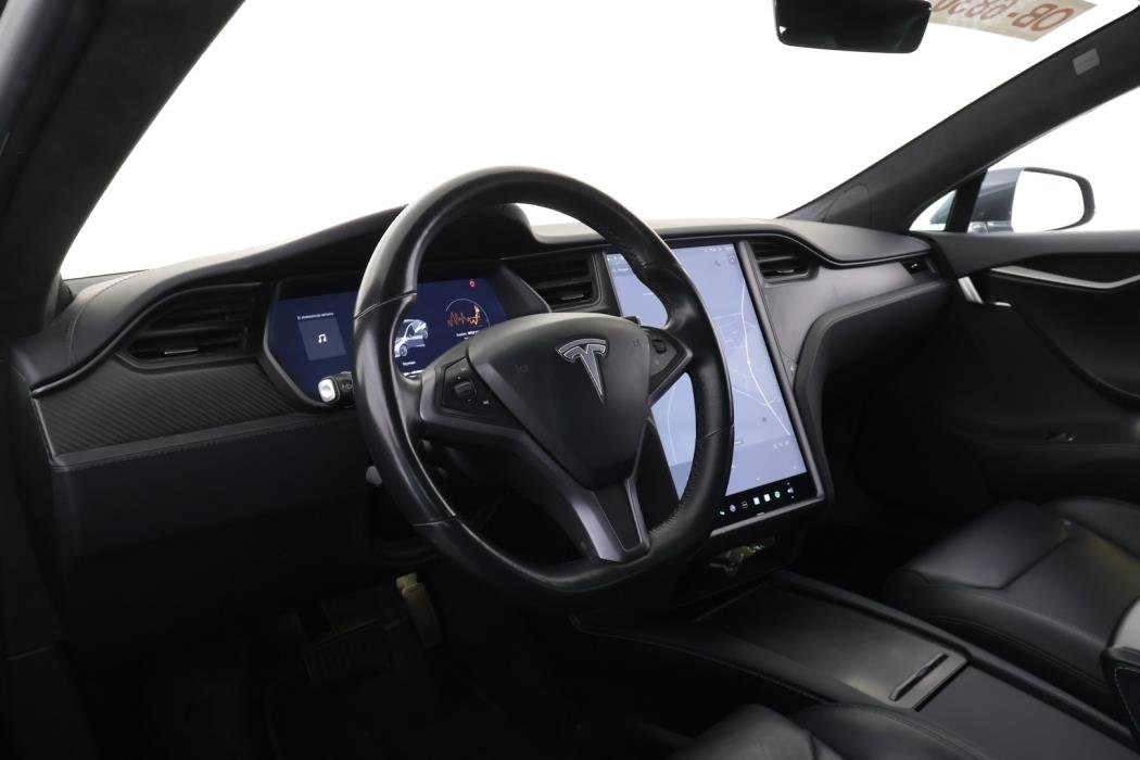 TESLA Model S 2019