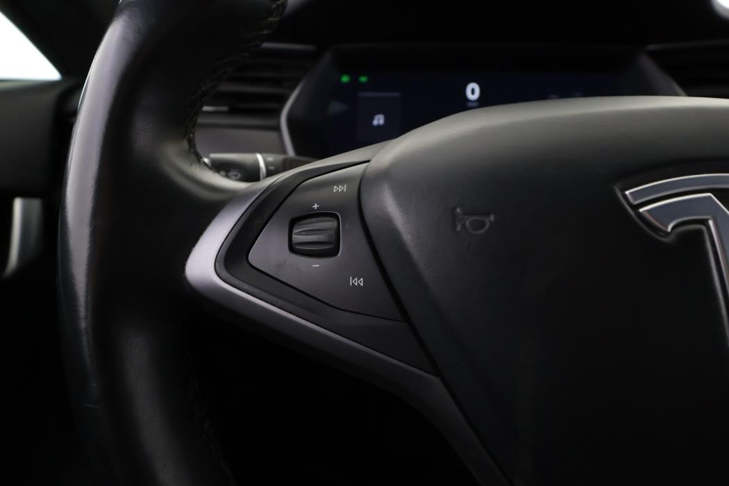 TESLA Model S 2019