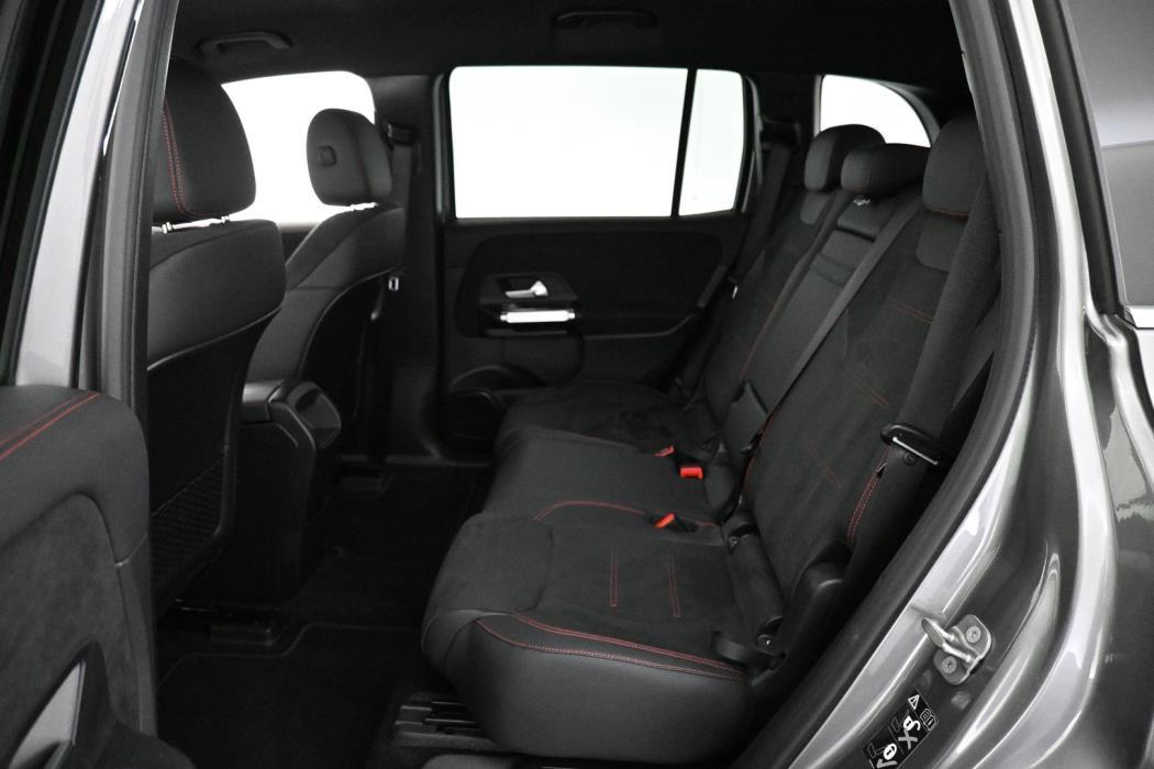 MERCEDES-BENZ EQB 2025