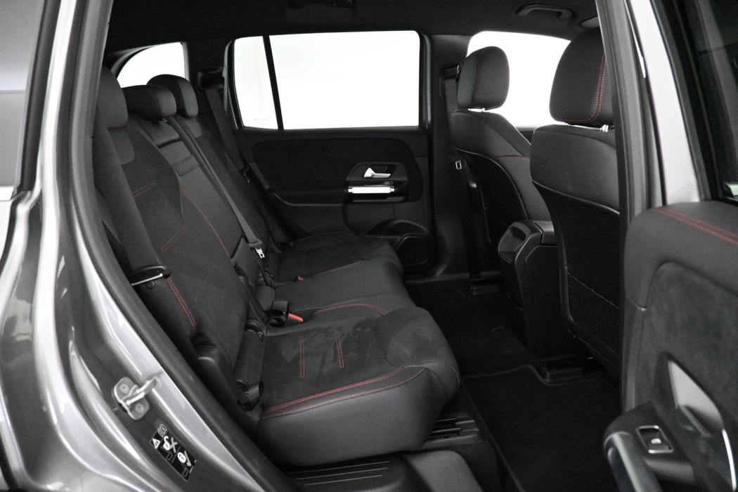 MERCEDES-BENZ EQB 2025
