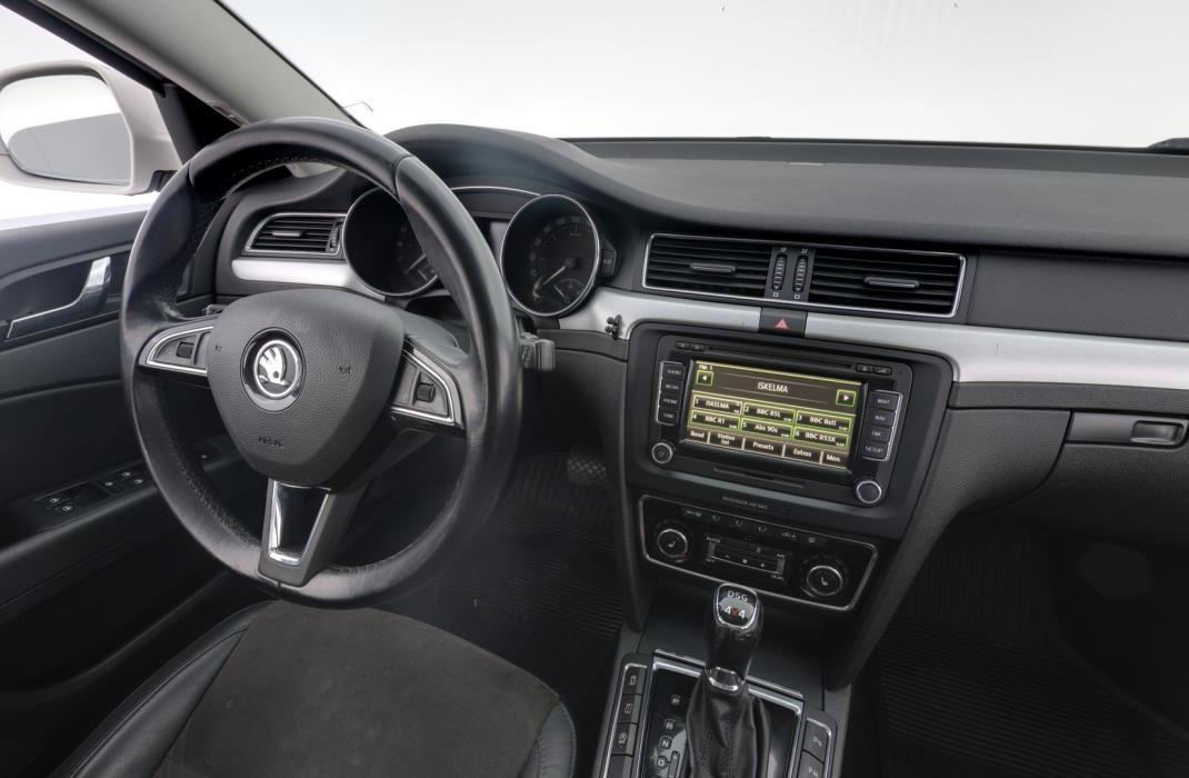SKODA Superb 2014
