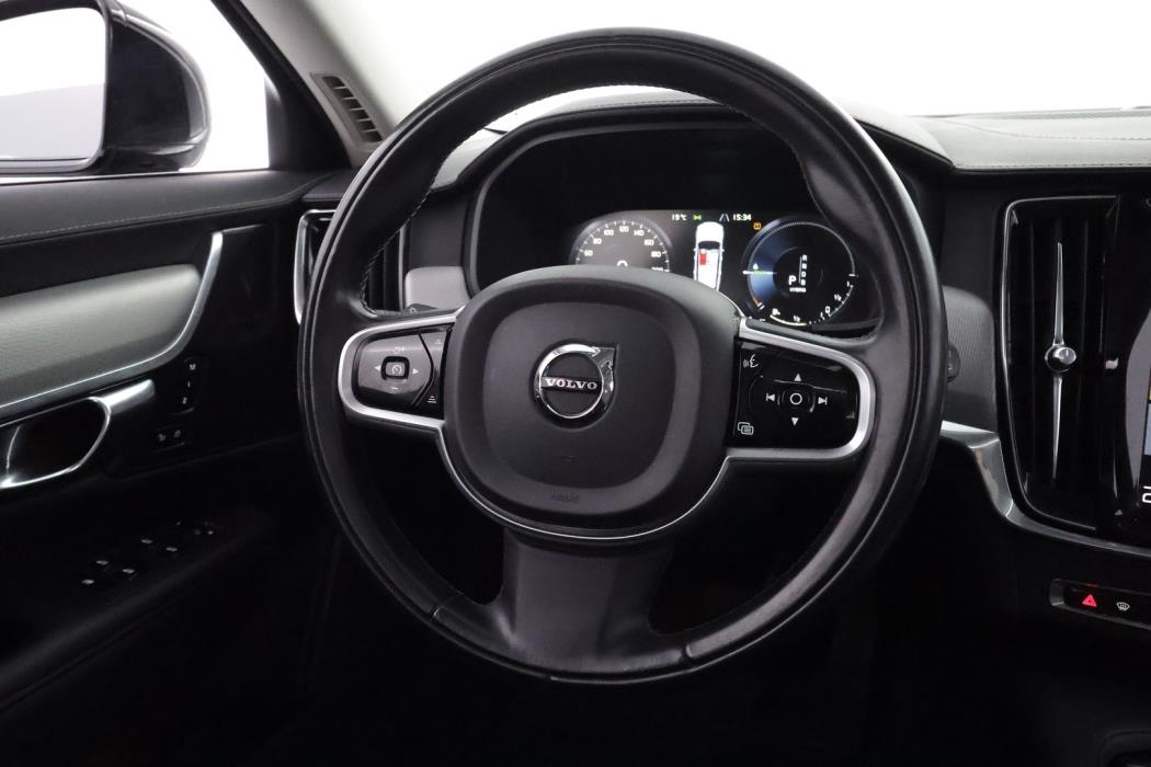 VOLVO V90 2019