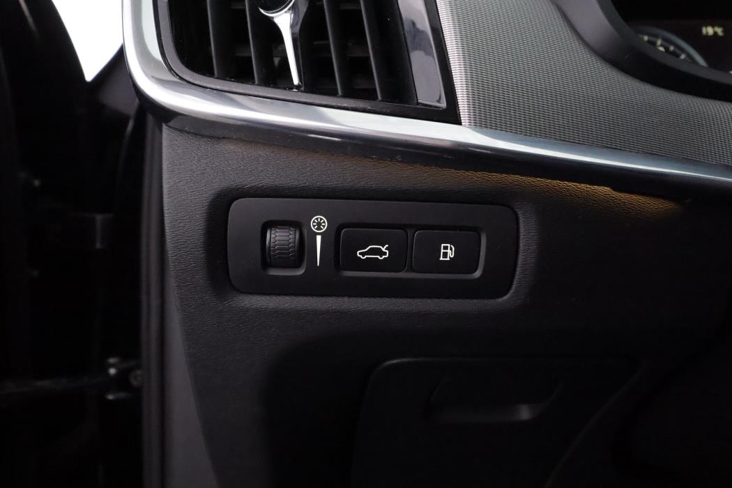 VOLVO V90 2019