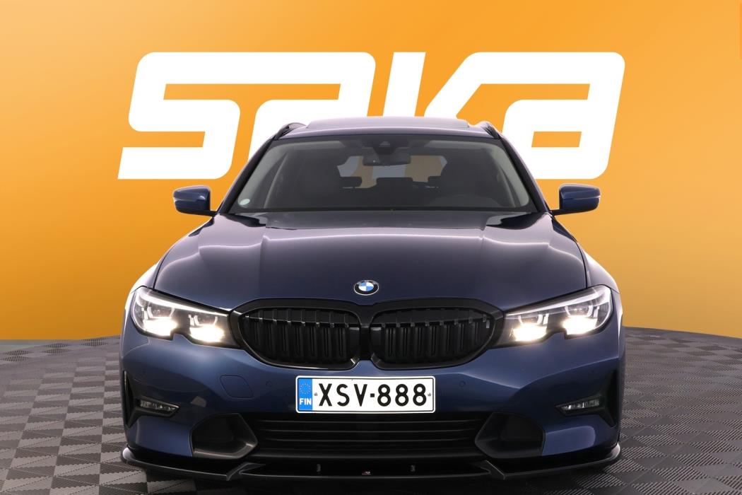 BMW 330 2021