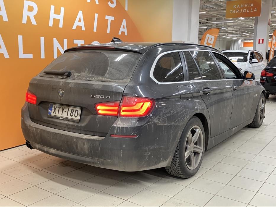 BMW 520 2011