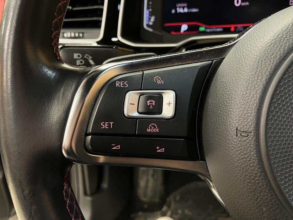 VOLKSWAGEN Polo 2019