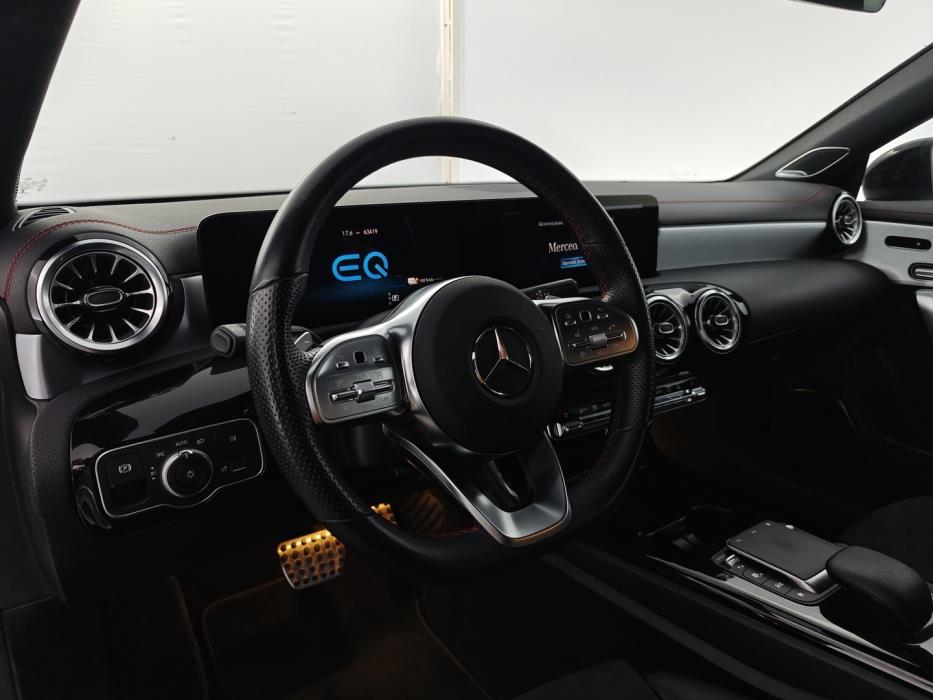 MERCEDES-BENZ CLA 2021