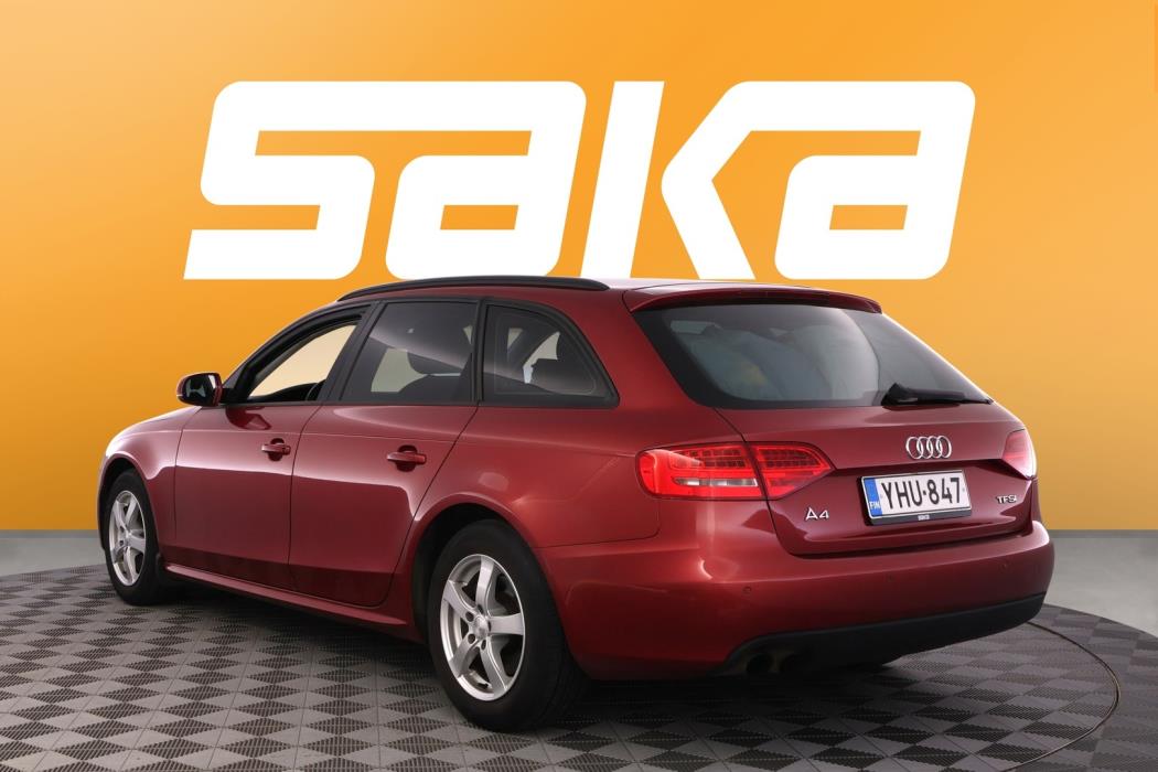 AUDI A4 2012