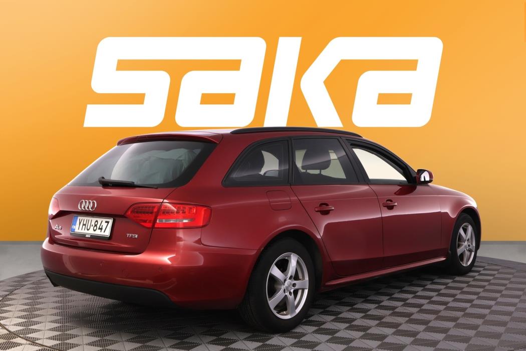 AUDI A4 2012