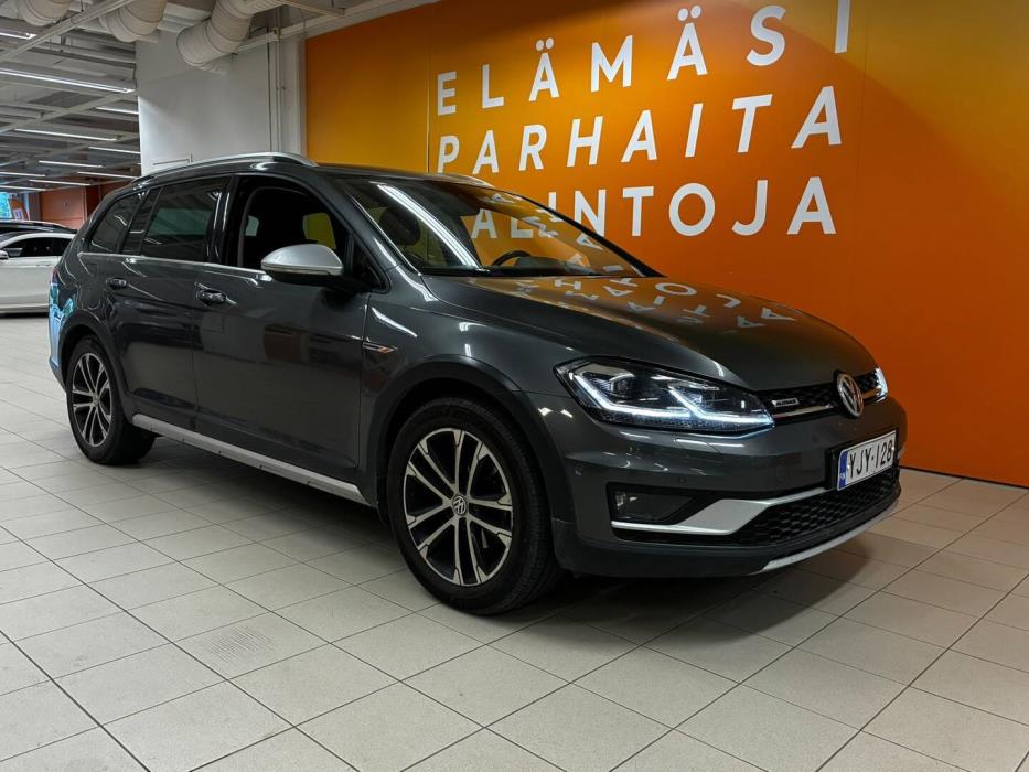 VOLKSWAGEN Golf 2018
