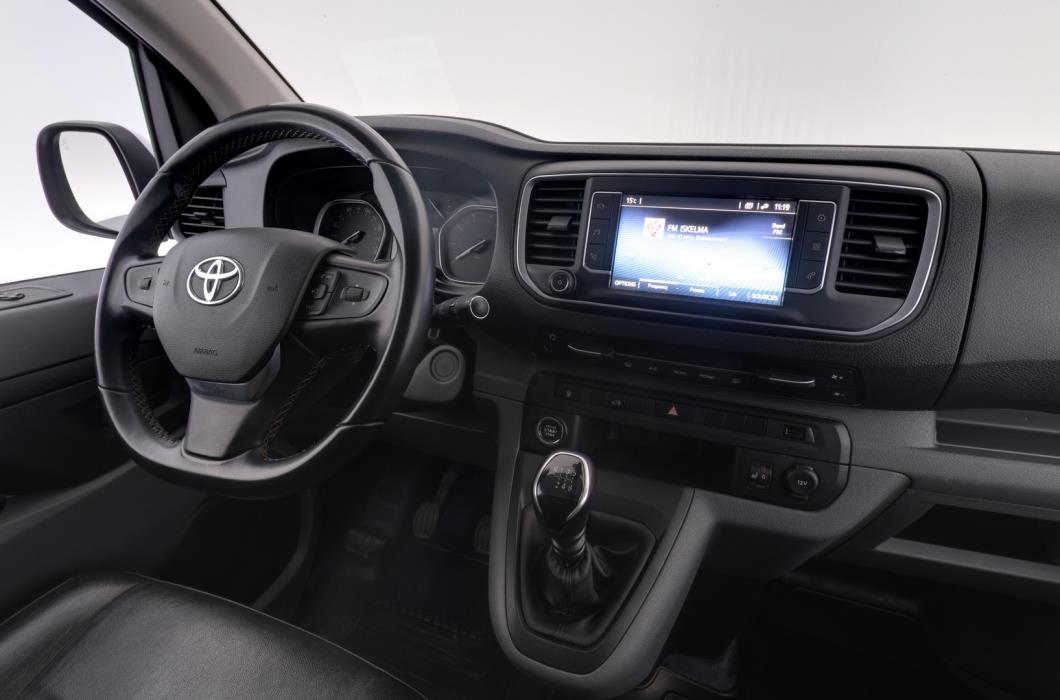 TOYOTA Proace 2022