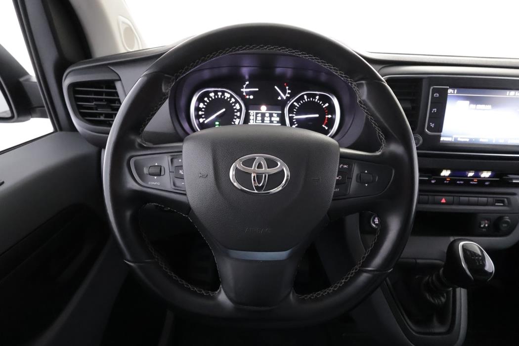 TOYOTA Proace 2022