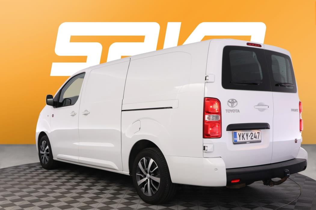 TOYOTA Proace 2022