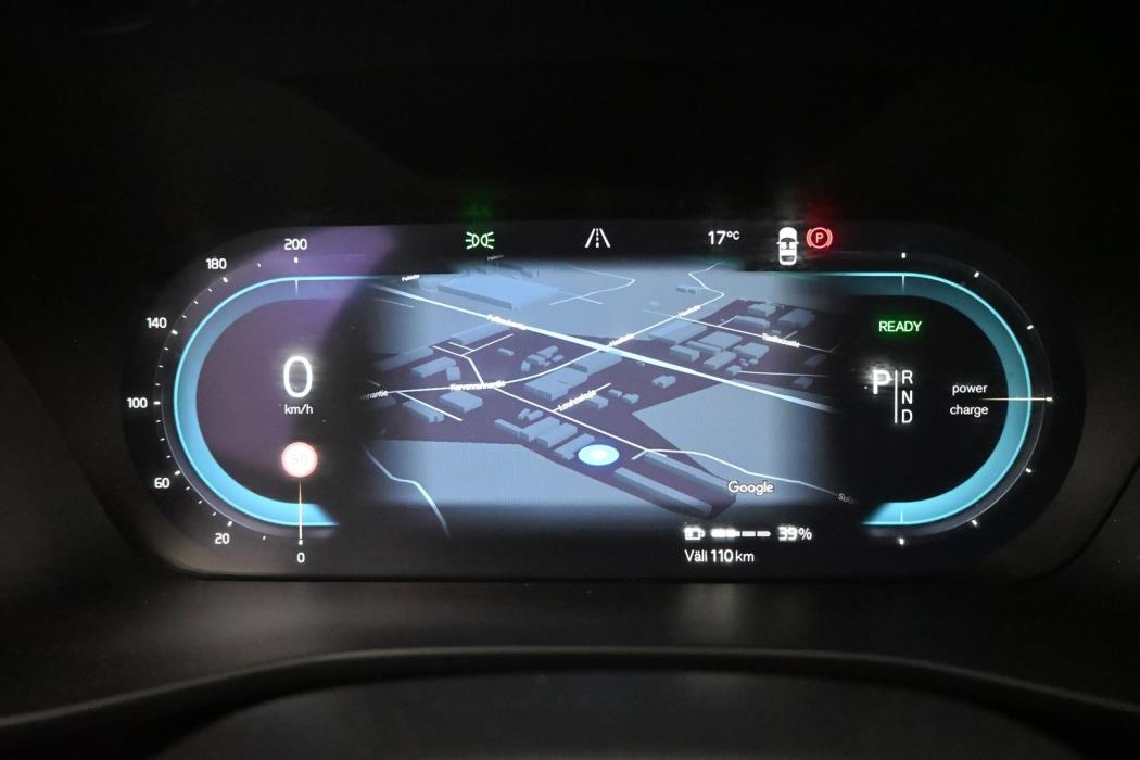VOLVO XC40 2023