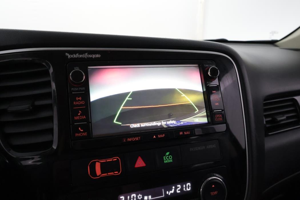 MITSUBISHI OUTLANDER PHEV 2016