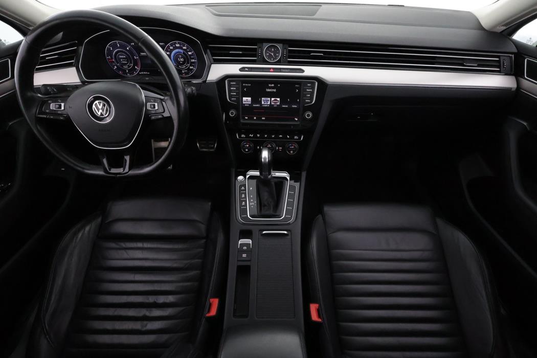 VOLKSWAGEN Passat 2016