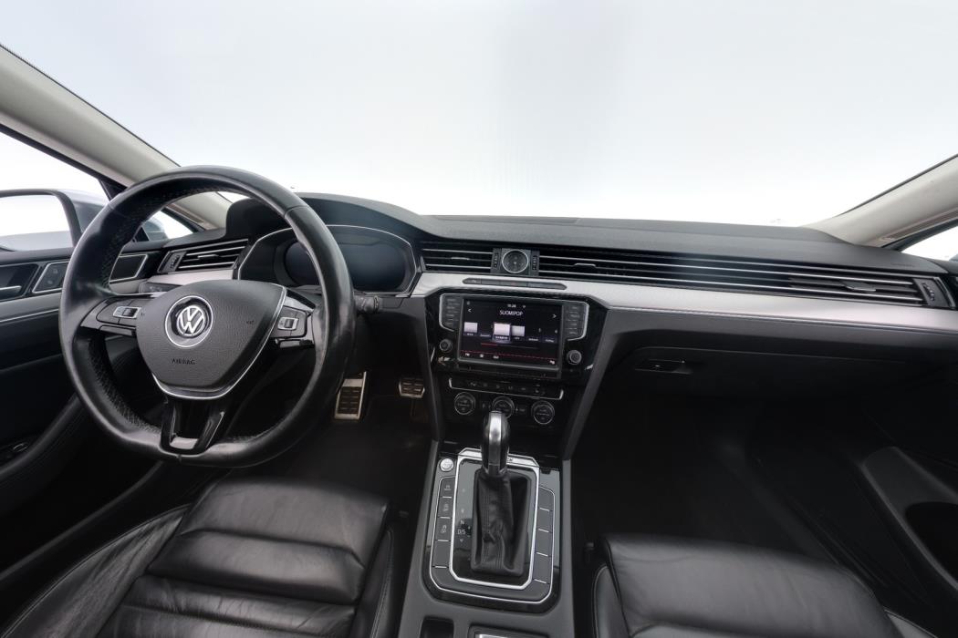 VOLKSWAGEN Passat 2016