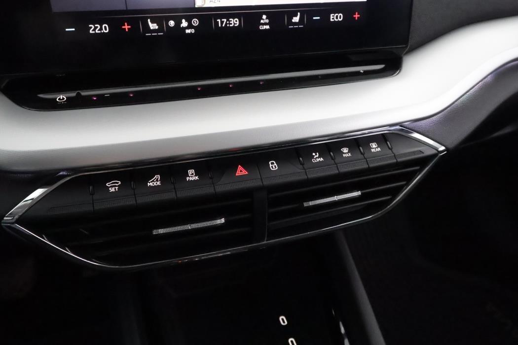 SKODA Octavia 2024