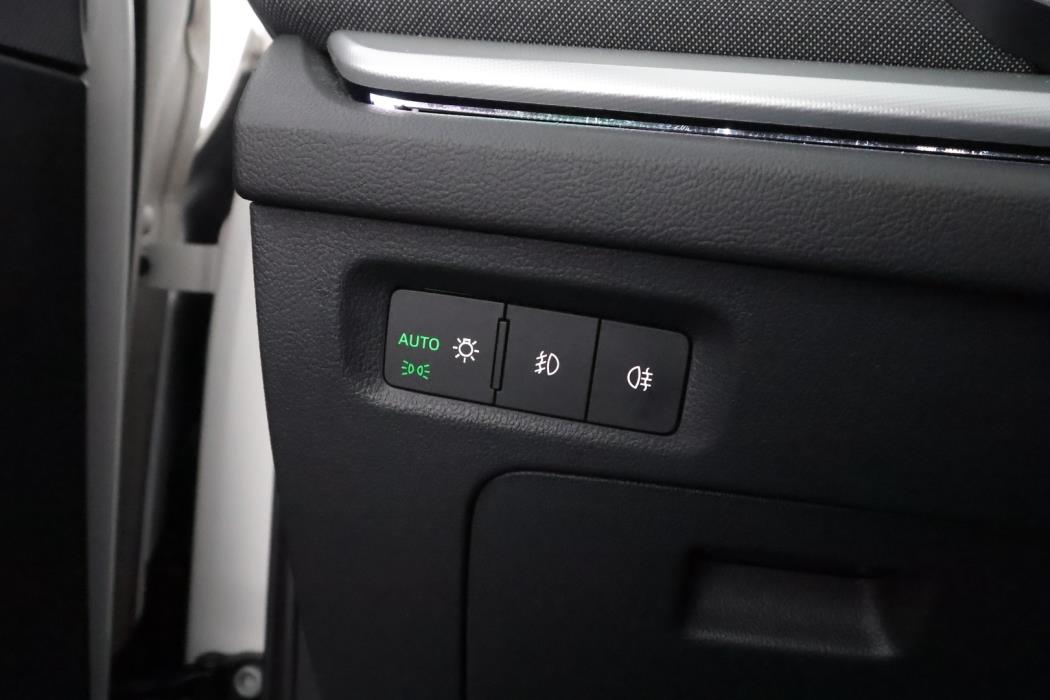 SKODA Octavia 2024
