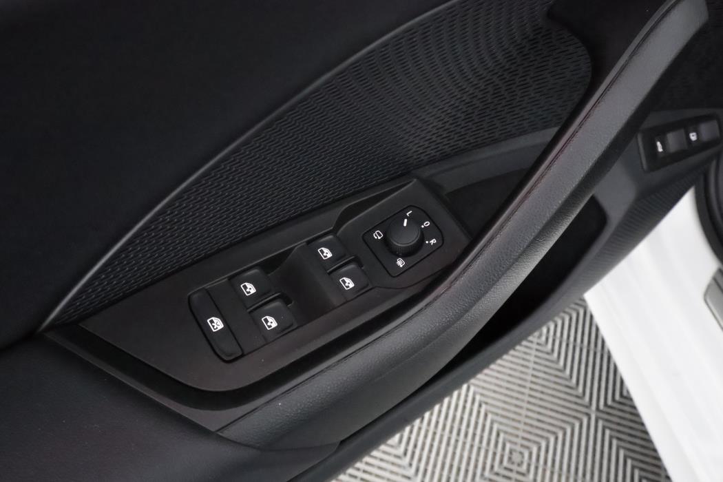 SKODA Octavia 2024