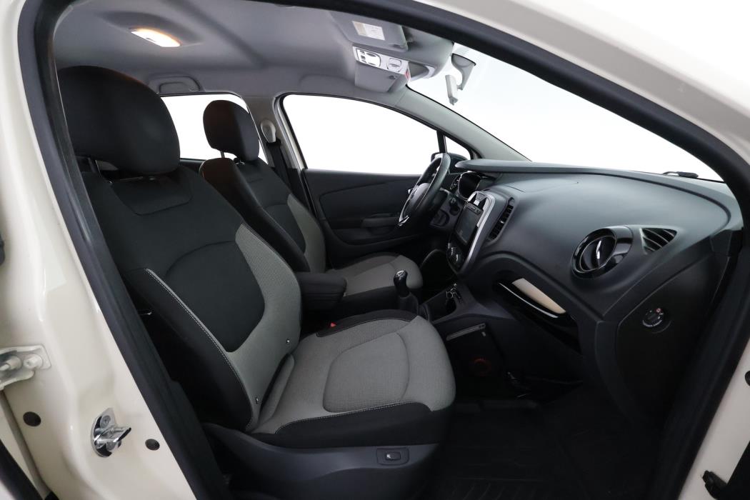 RENAULT Captur 2015