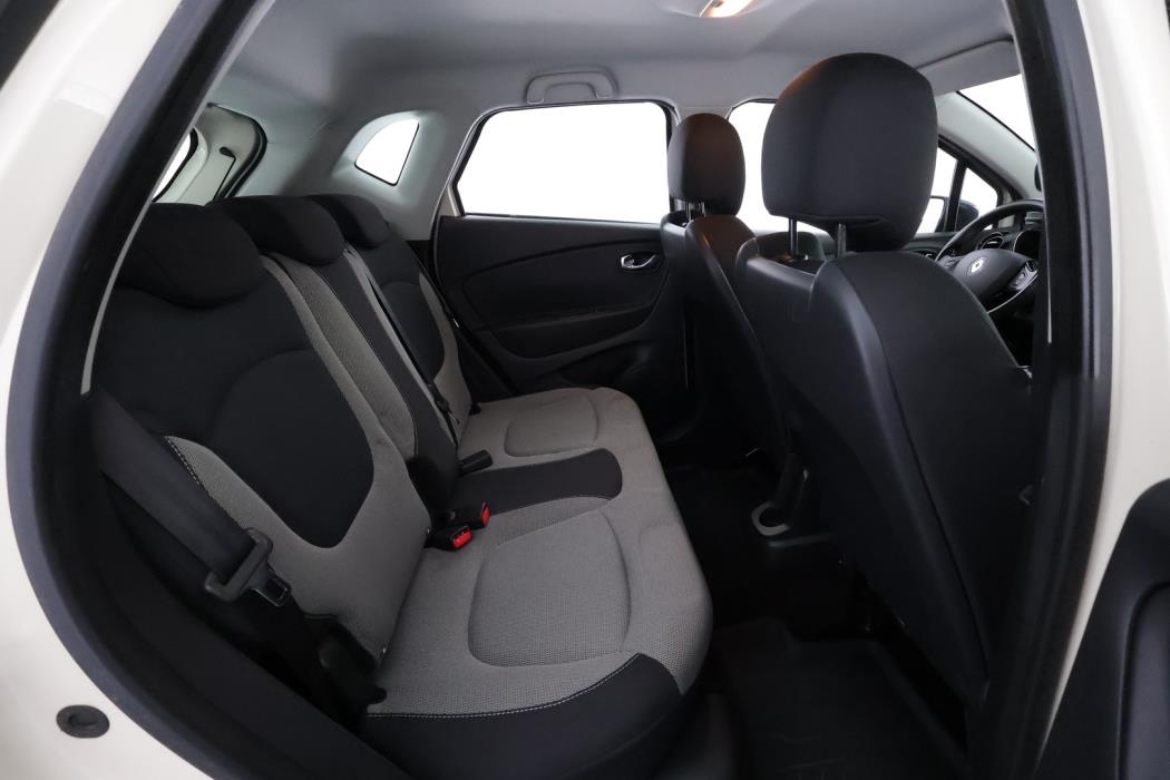 RENAULT Captur 2015