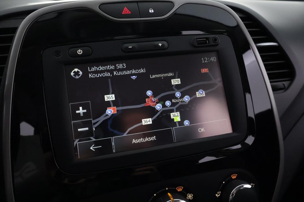 RENAULT Captur 2015