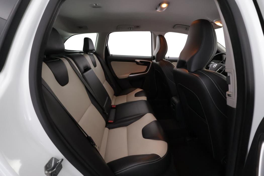 VOLVO XC60 2016