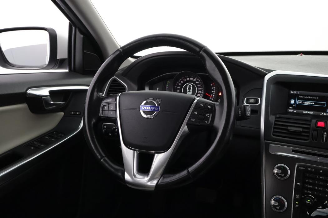 VOLVO XC60 2016