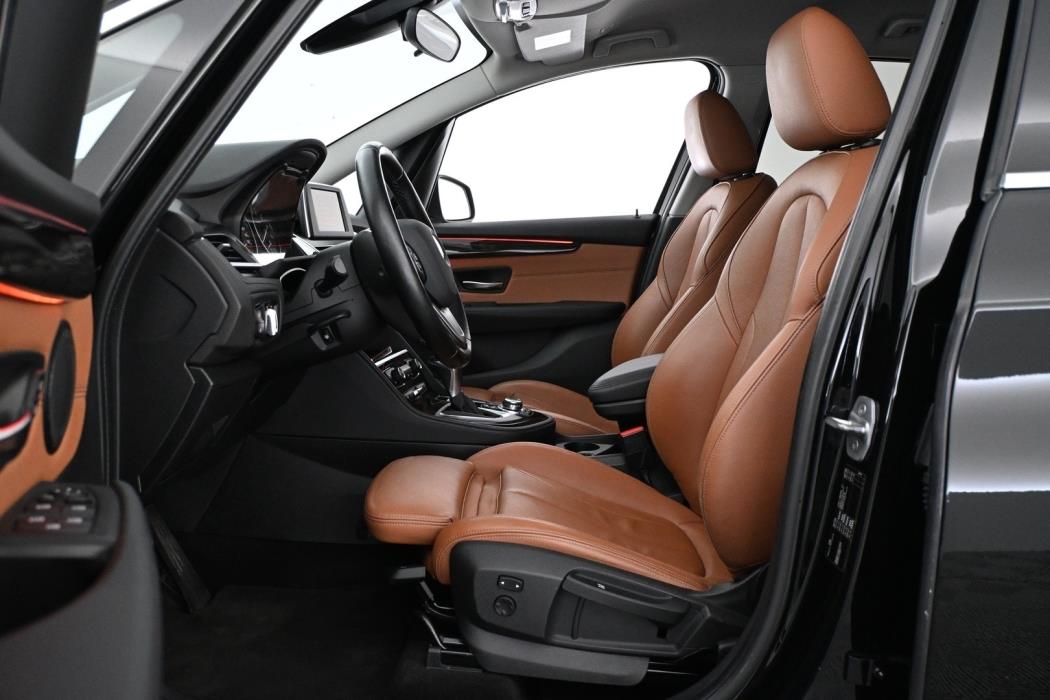 BMW 218 2016