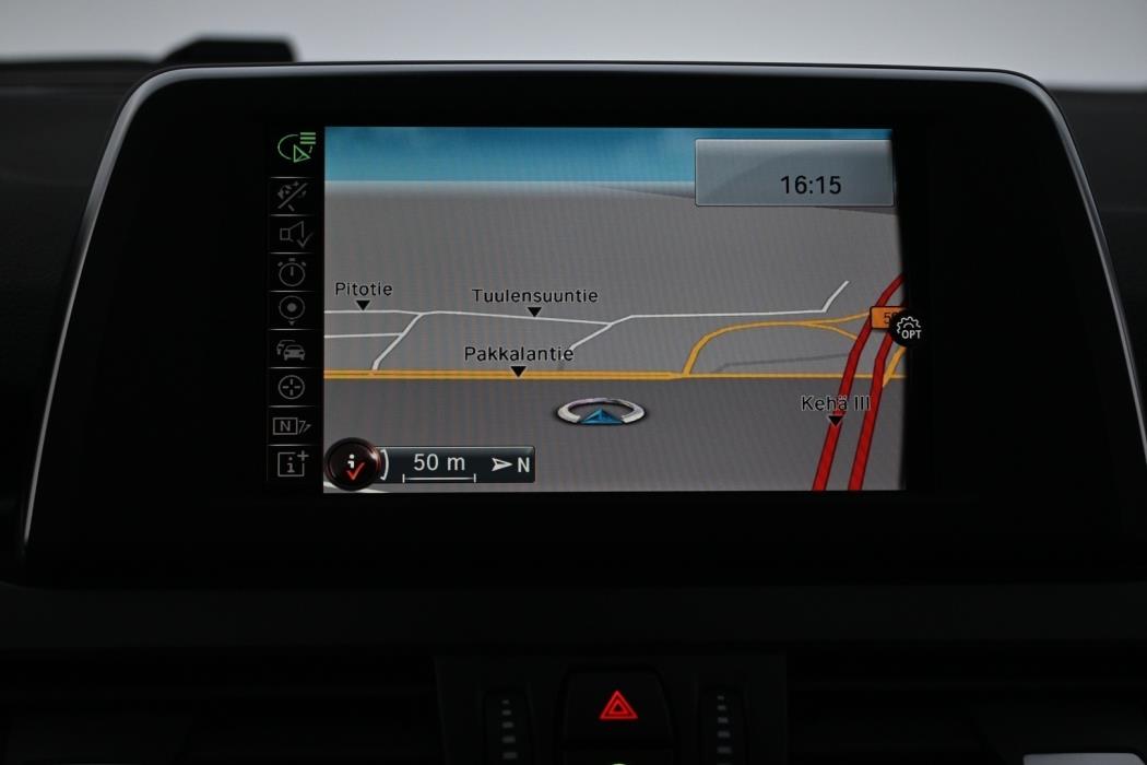 BMW 218 2016